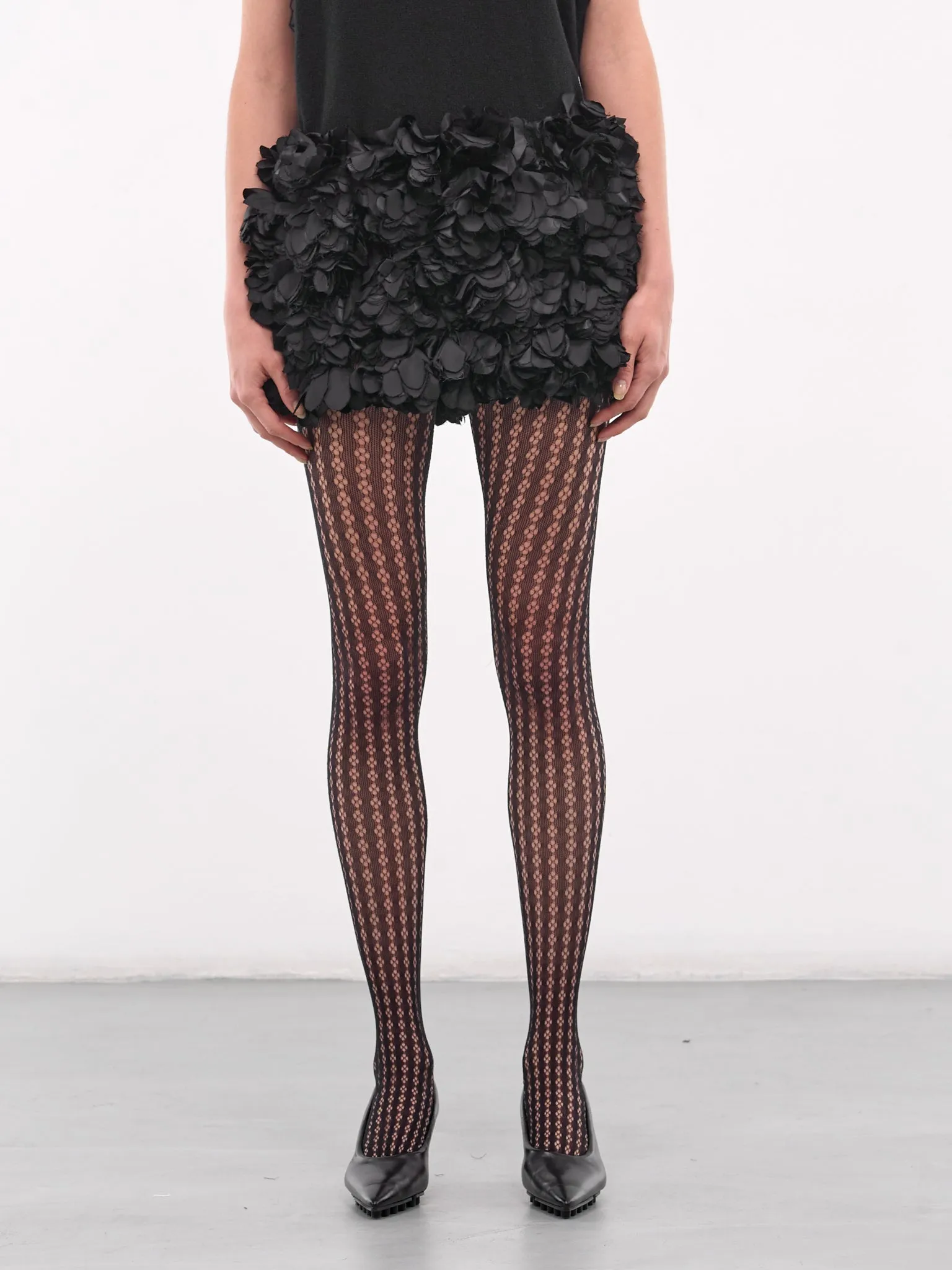 Flower Mini Skirt (W24033F2-BLACK)