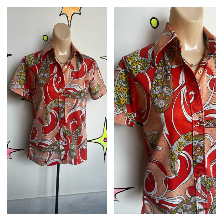 Vintage 70s | Psychedelic Groovy Polyester Big Collar Shirt Top | Size S